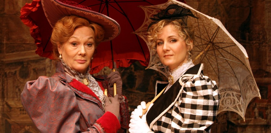 Lady Bracknell & Gwendolen